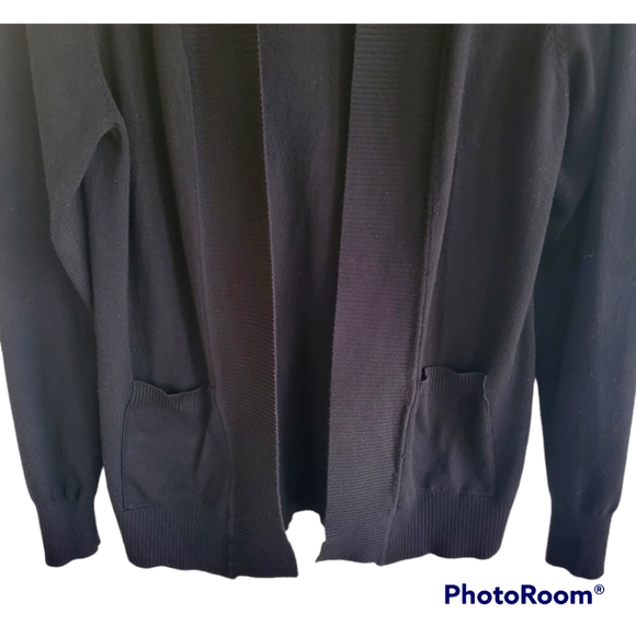 NWOT Black Open Front Sweater with Pockets - Picture 4 of 6
